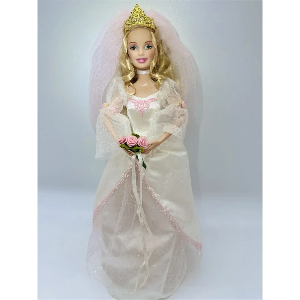 Barbie 12 Dancing Princesses Genevieve Gets Married Wedding Doll Original Shoes